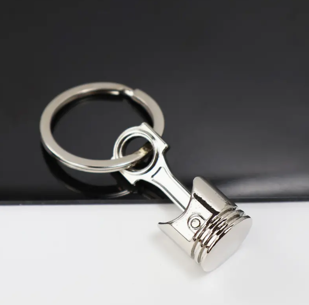 Obesek za ključe BAT Z OJNICO SREBRN