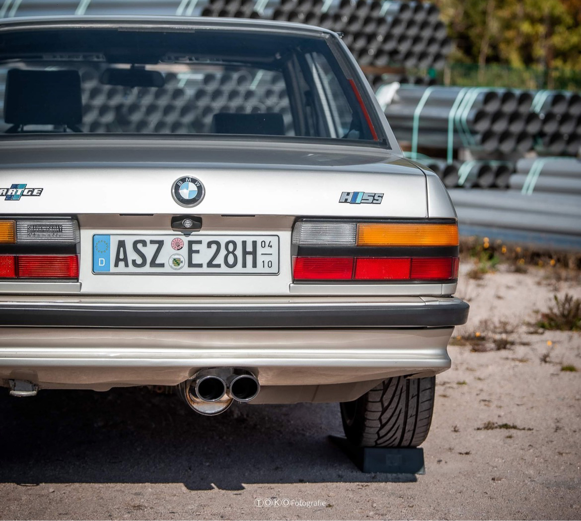 FOX zadnji športni lonec brez kat BMW E28 518i - 2x88x74 Tip 32 črno emajlirano