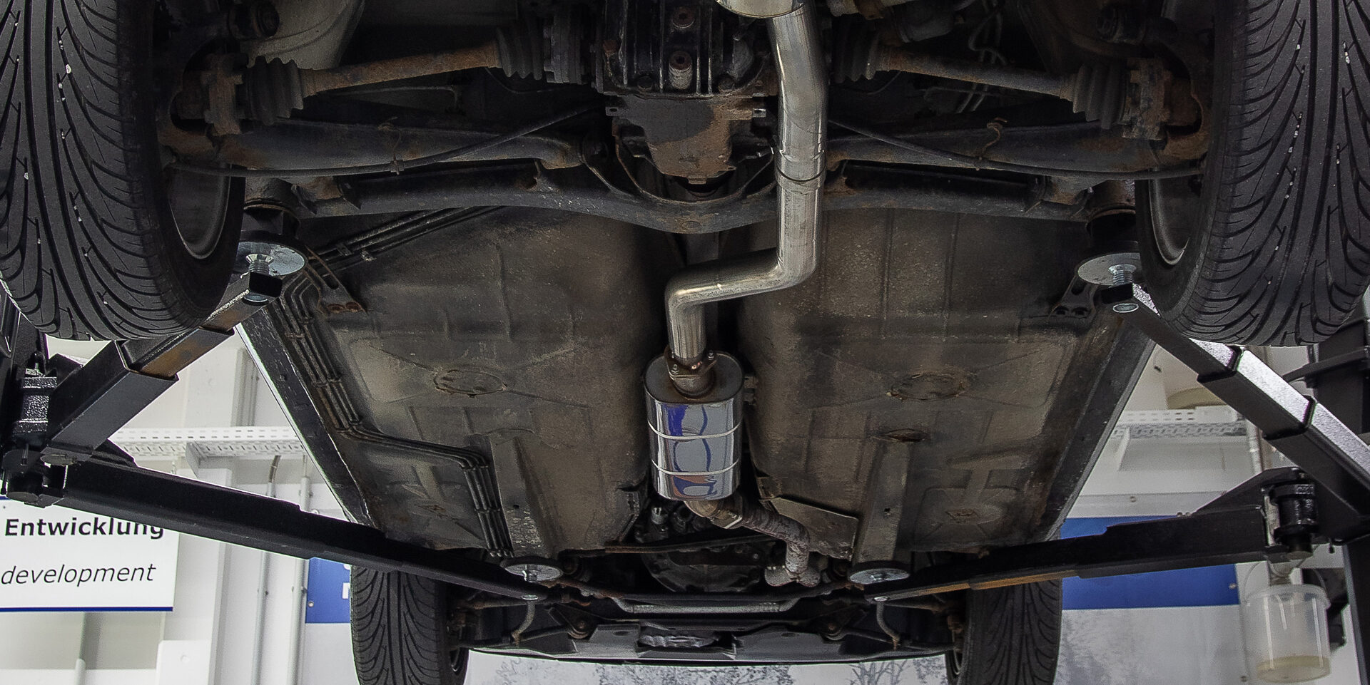 FOX srednji izpušni lonec brez kat BMW E28 518i