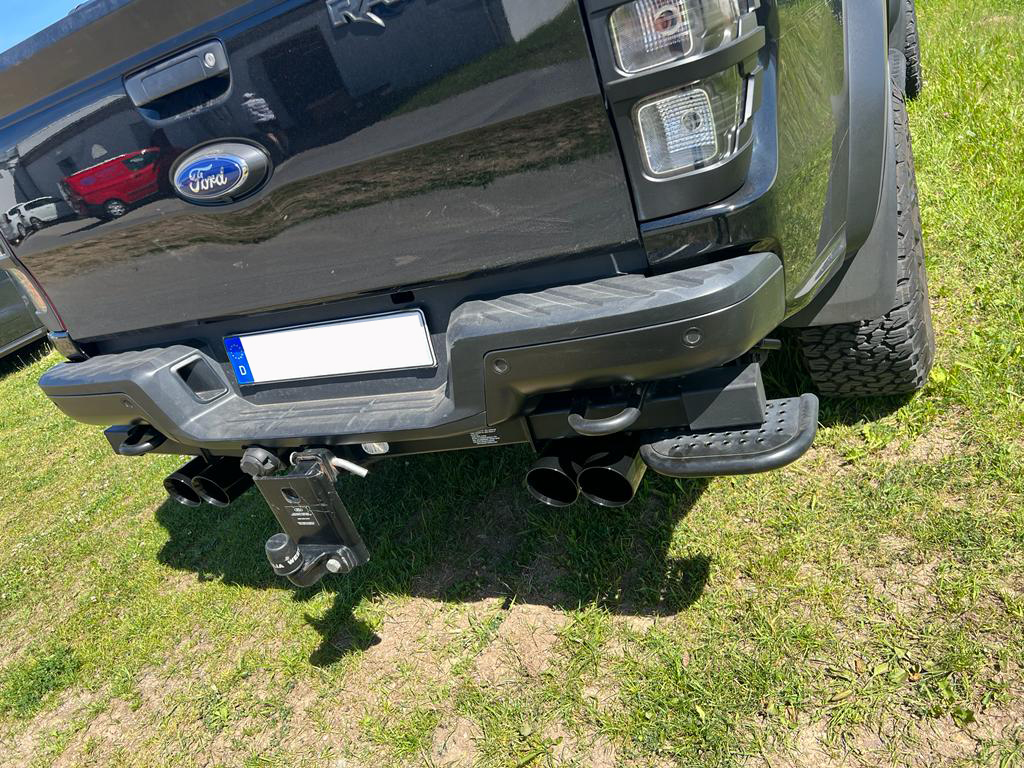 FOX zadnji športni lonec izhod desno/levo Ford Raptor - dvojna kabina - 2x100 Tip 25 desno/levo črno emajliran