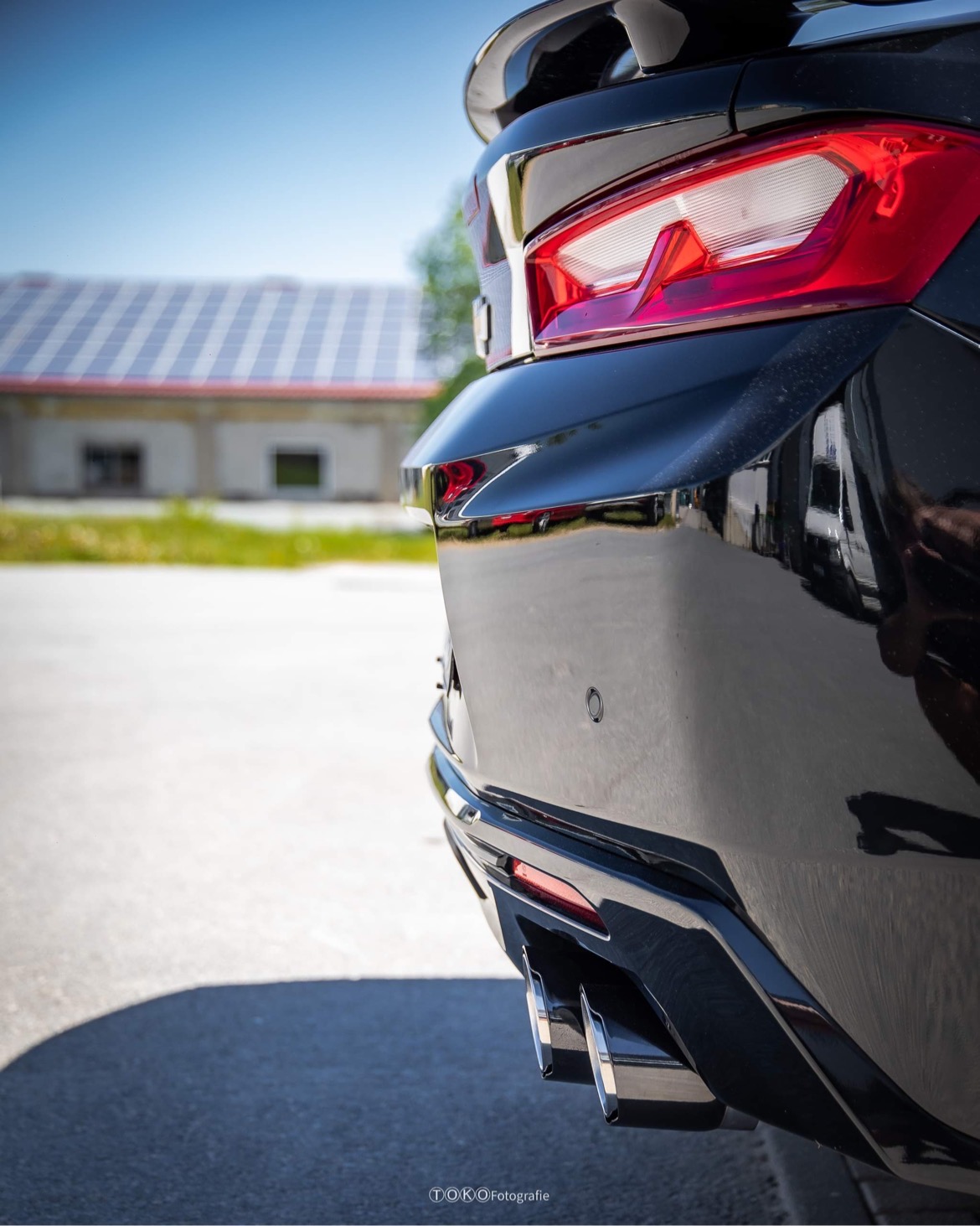 FOX zadnji športni lonec Chevrolet Camaro - A1XC prečni izhod desno/levo z 2 izpušnimi ventili - 2x100 Tip 25 desno/levo z črnimi pokrovi